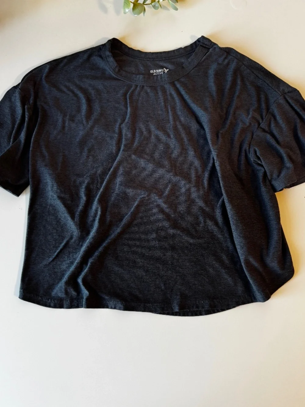 Old Navy Active CloudMotion Girls Shirt Bundle Black & Lilac Performance Tees 8